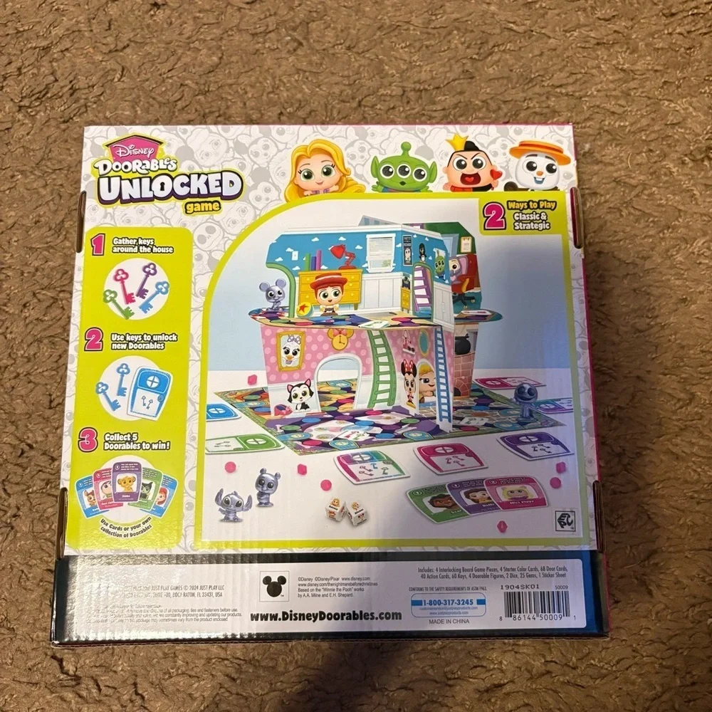 Disney Doorables Unlocked Game Board Game with 4 Figures NEW